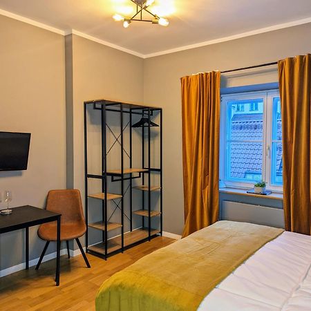 Bella Luna Luxury Suites - Chic Residence In Historic Square Varsó Kültér fotó