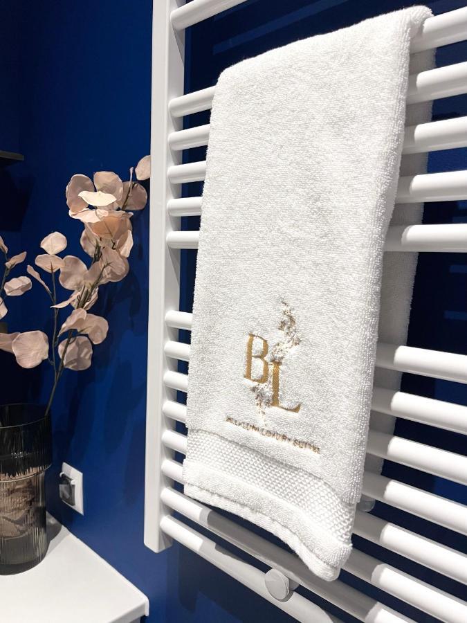 Bella Luna Luxury Suites - Chic Residence In Historic Square Varsó Kültér fotó
