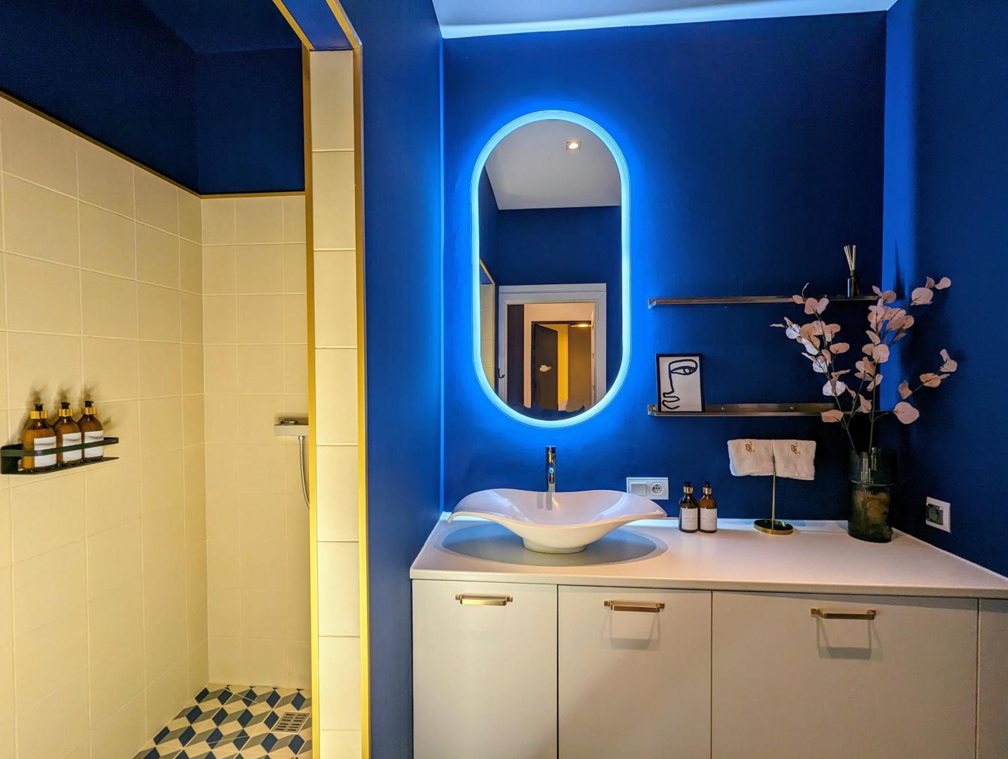 Bella Luna Luxury Suites - Chic Residence In Historic Square Varsó Kültér fotó